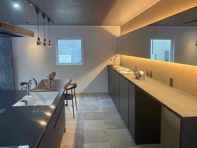 ★富士宮市舞々木町中古住宅　築2年高性能住宅、3枚ガラス、オール電化★