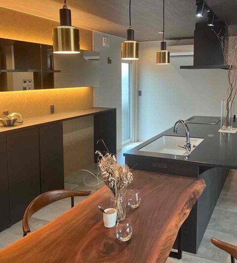 ★富士宮市舞々木町中古住宅　築2年高性能住宅、3枚ガラス、オール電化★