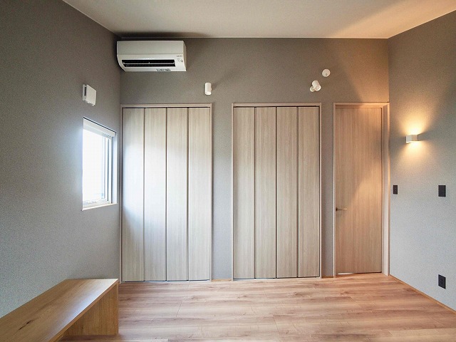 ★富士宮市舞々木町中古住宅　築2年高性能住宅、3枚ガラス、オール電化★