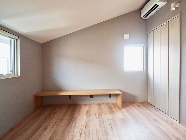 ★富士宮市舞々木町中古住宅　築2年高性能住宅、3枚ガラス、オール電化★