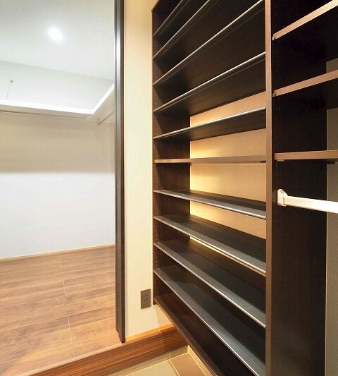 ★富士宮市舞々木町中古住宅　築2年高性能住宅、3枚ガラス、オール電化★