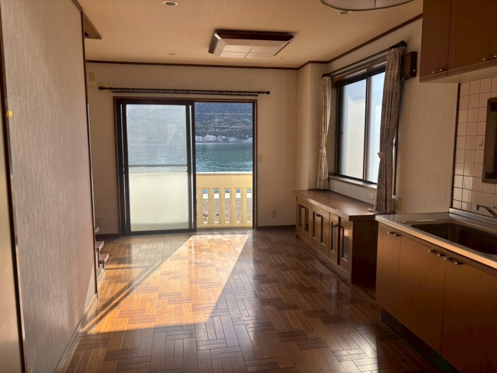 沼津市多比舟越ＲＣ中古