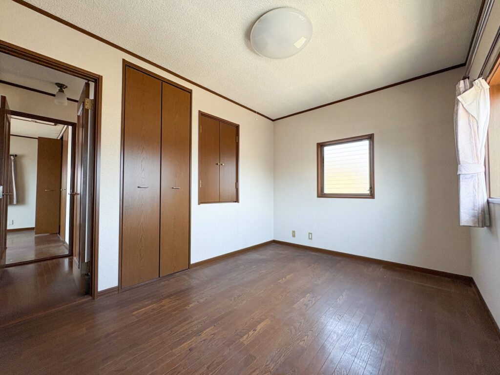 【外壁・屋根カラー選択OK】塗装・防水・節電ガラスコート施工後のお引渡し！富士市今泉中古住宅