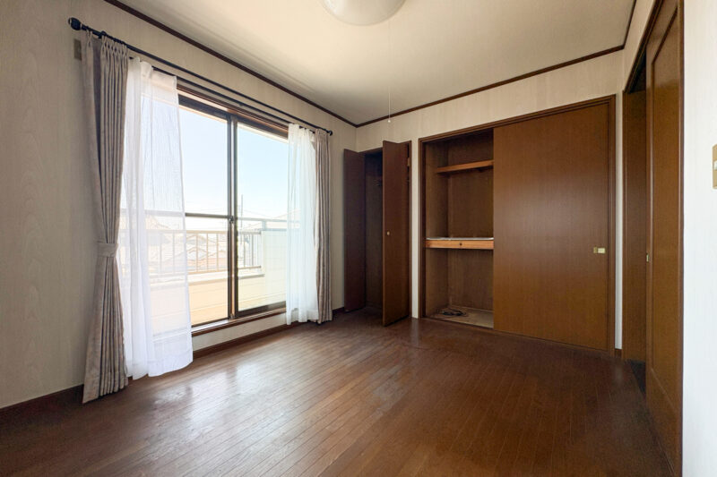 【外壁・屋根カラー選択OK】塗装・防水・節電ガラスコート施工後のお引渡し！富士市今泉中古住宅