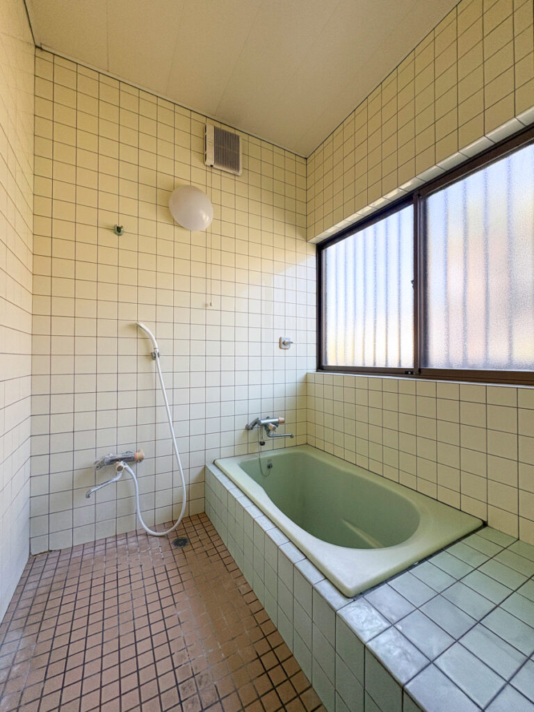 【外壁・屋根カラー選択OK】塗装・防水・節電ガラスコート施工後のお引渡し！富士市今泉中古住宅