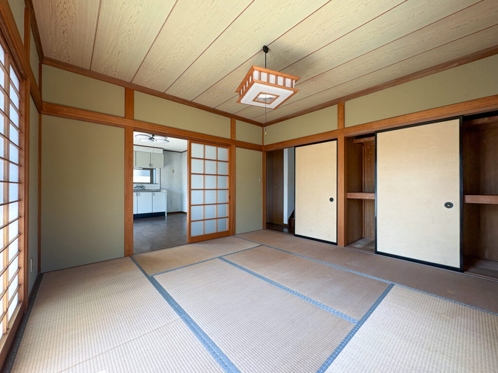 【外壁・屋根カラー選択OK】塗装・防水・節電ガラスコート施工後のお引渡し！富士市今泉中古住宅