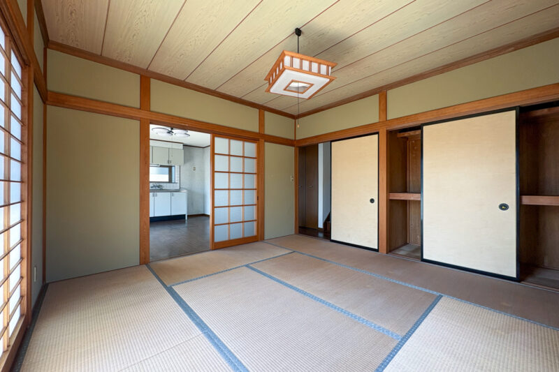 【外壁・屋根カラー選択OK】塗装・防水・節電ガラスコート施工後のお引渡し！富士市今泉中古住宅