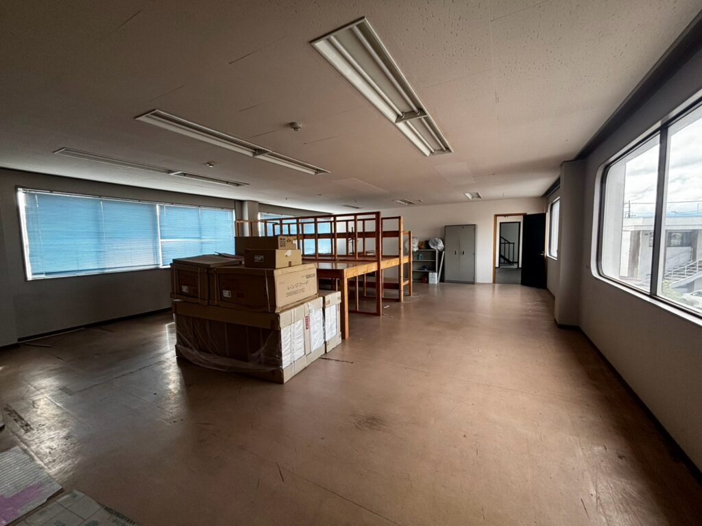 小泉権現中古ビル