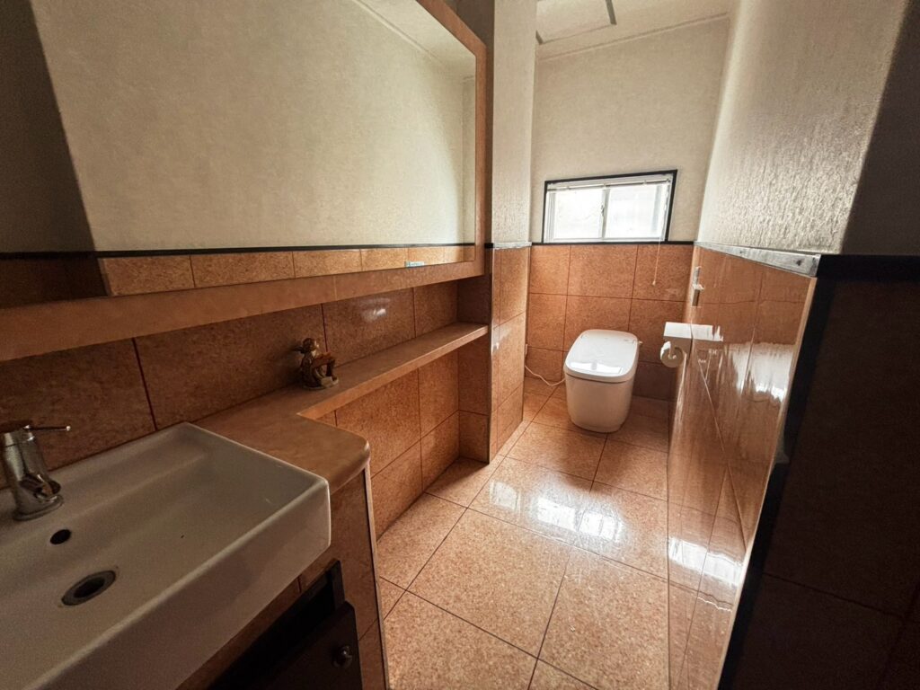 小泉権現中古ビル